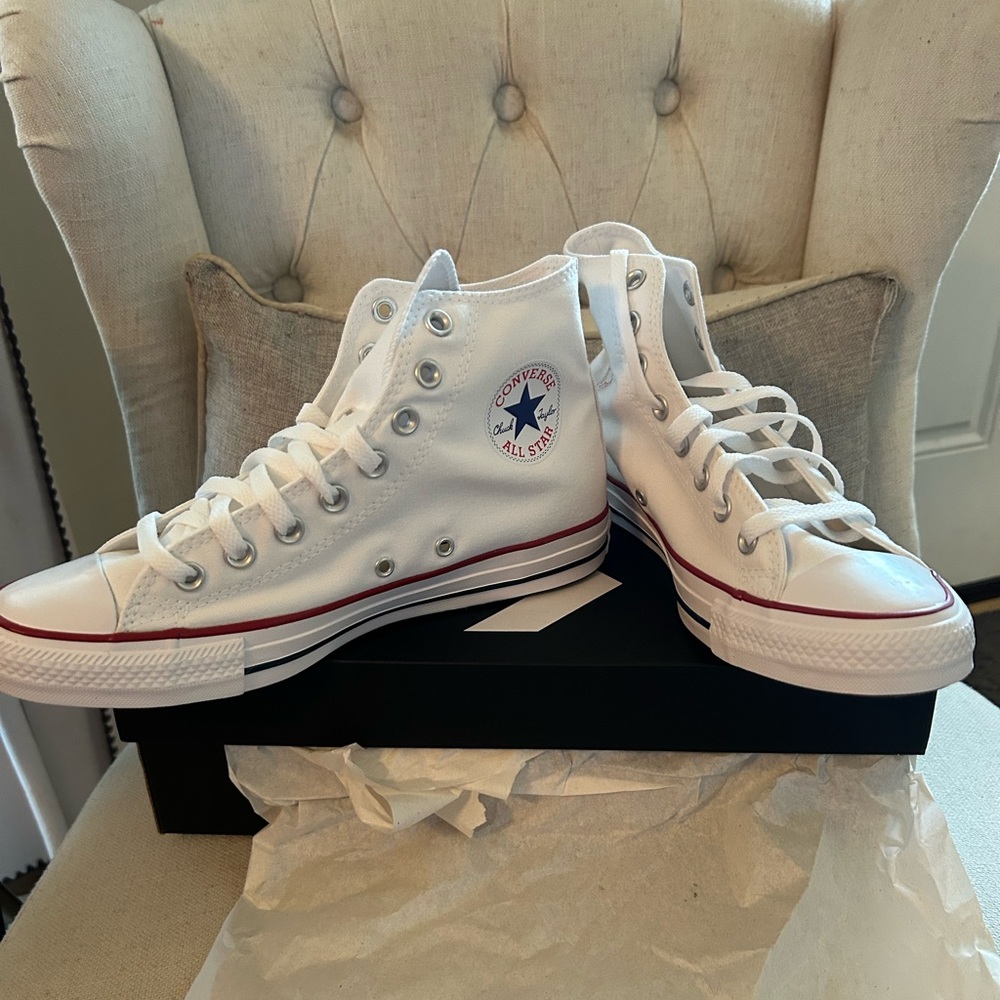 Converse hi tops- women’s 9.5